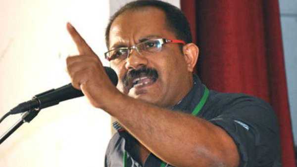 കള്ളക്കഥകളുടെ ഉള്ളുകള്ളി