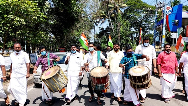 വാവടുക്കുമ്പോൾ