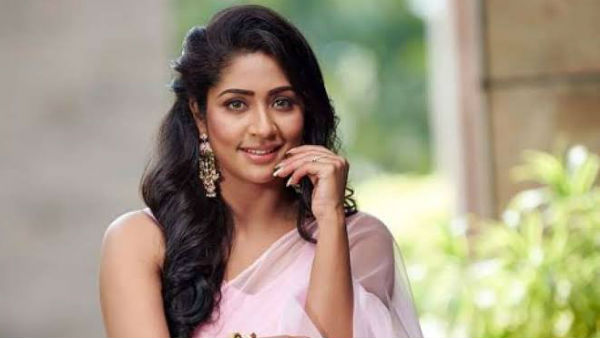അറിയപ്പെടുന്ന ഒരു നടിയാണ്