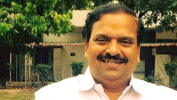 കൃഷ്ണദാസ് പക്ഷത്ത്