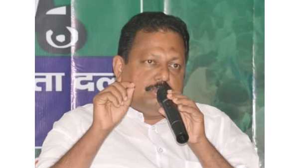 വിജിലൻസ് കമ്മീഷന് പരാതി
