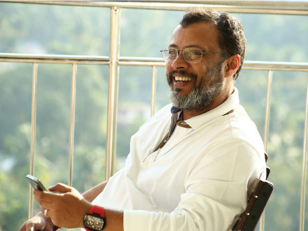 അയ്യപ്പനെ തൊട്ടുകളിക്കുന്നു