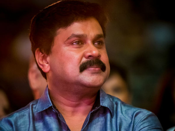 വക്കീല് ഗുമ്മസ്തന് എന്ന വ്യാജേന