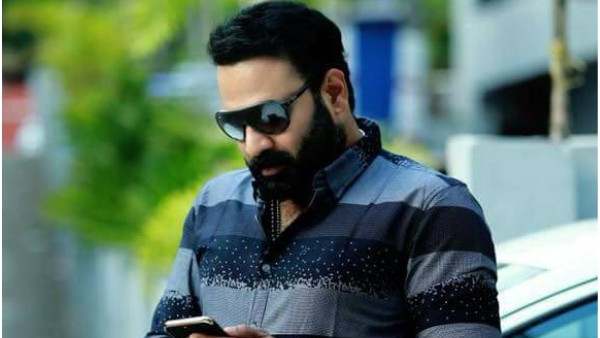രാഷ്ട്രീയത്തിൽ സജീവം