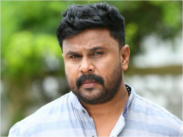 വഴങ്ങാതിരുന്നപ്പോൾ ഭീഷണി