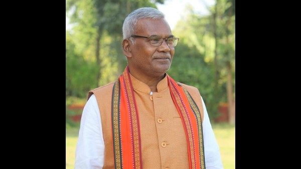 ആരാണ് കാമേശ്വര് ചൗപാൻ?