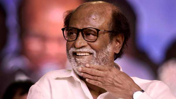 പോസ്റ്ററുകള് പ്രത്യക്ഷപ്പെട്ടു