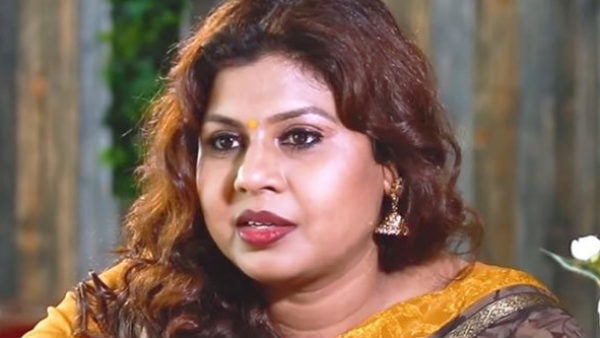 സംവിധായകന്റെ മഖത്തടിച്ചു