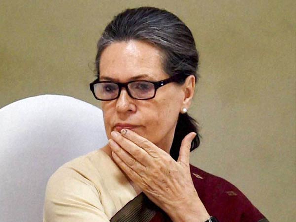 പേരിനെങ്കിലും പ്രതിരോധം തീര്ത്തത്...