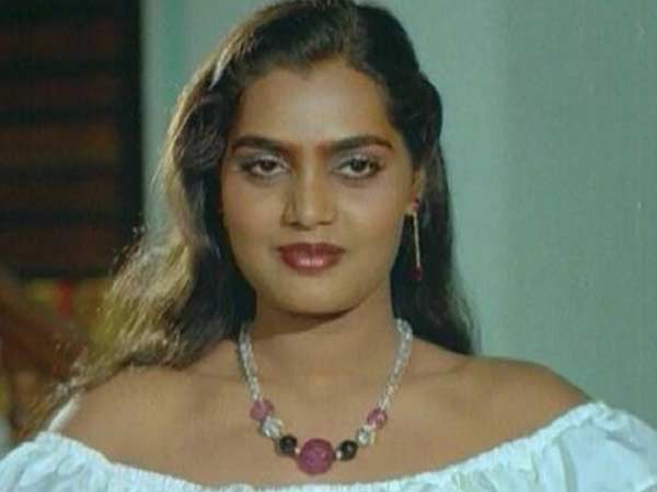 പെൺകുട്ടി വേണം