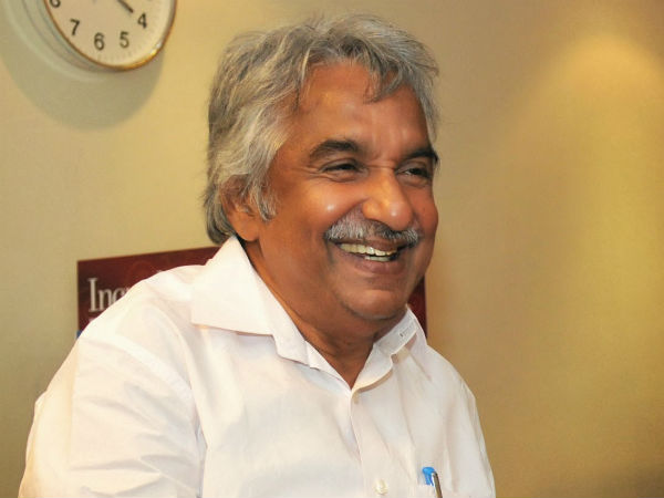 ഉമ്മന്ചാണ്ടിയുടെ പേര്