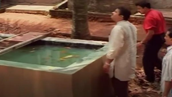 ടാങ്കിൽ മുക്കി കൊല്ലുന്ന രംഗങ്ങൾ