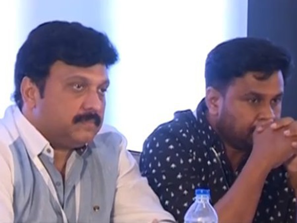 സാക്ഷിയെ സ്വാധീനിക്കാൻ