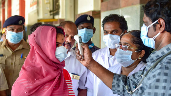രാജ്യത്ത് പ്രതിദിന കോവിഡ് ബാധിതരുടെ എണ്ണം കുറയുന്നു