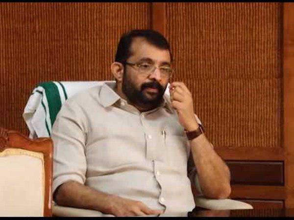 വിദേശ യാത്രകളുടെ വിവരങ്ങൾ