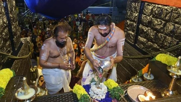പമ്പയില് എത്തണം