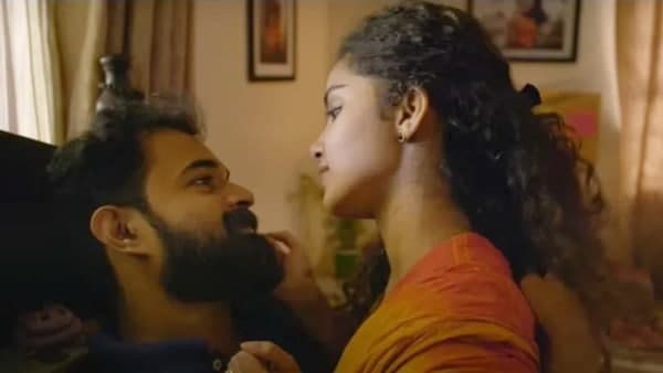 സ്വയം ചുരുങ്ങുന്ന സീനാണത്