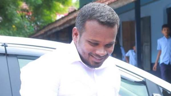 ഒരു സീറ്റില് മത്സരിക്കുക