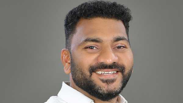 റിയാസ് മുക്കോളി