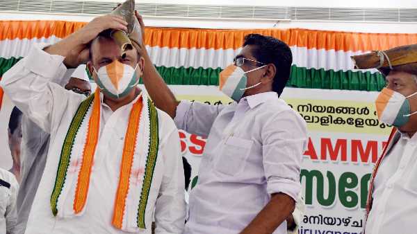 നേതൃമാറ്റം വേണം, പക്ഷേ