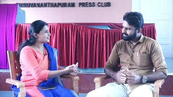 പിണറായി ഭരണം പി ആർ മോഡൽ ?