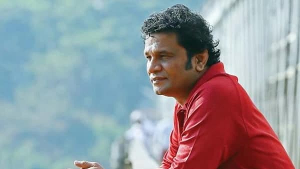 ഒന്നിച്ച് നിന്ന് ഫോട്ടോ എടുത്താല് ഉണ്ടാവില്ല