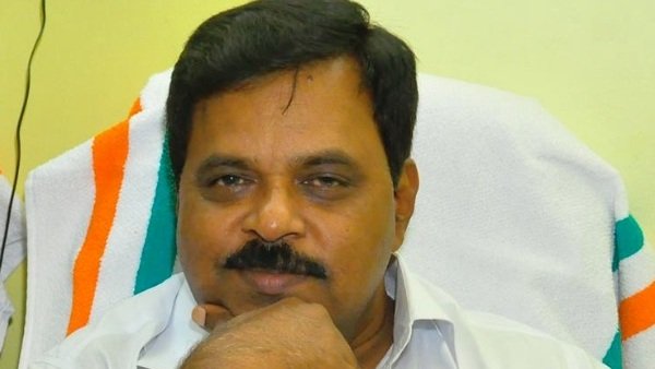 കോണ്ഗ്രസ് വിടില്ല