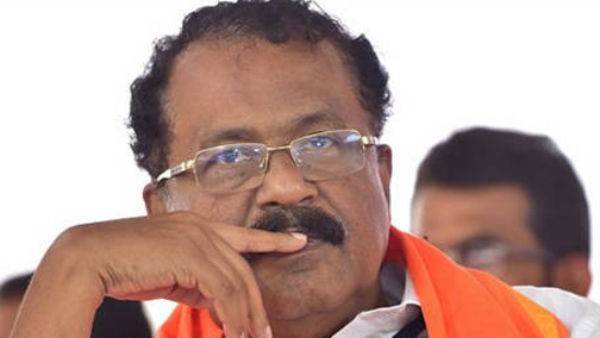 ഗവർണർ പദവിയിലേക്ക്