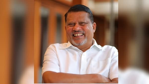 വഹാബ് വീണ്ടും...?