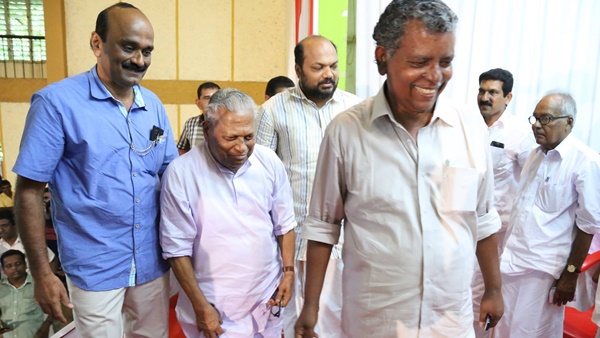 പിണറായി മാറിയപ്പോള്