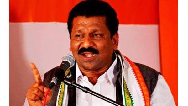 കണ്ണുവെച്ച് സതീശൻ പാച്ചേനി