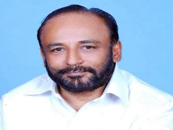 വിമത ഭീഷണി