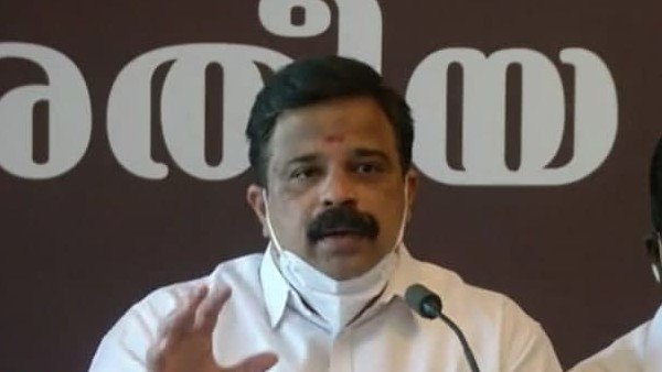 കക്ഷികള് കൂടി, പ്രശ്നങ്ങളും