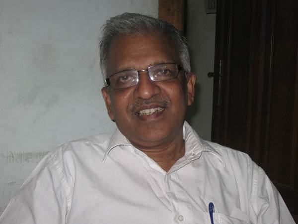 മത്സരിക്കരുതെന്ന് ആവശ്യം 