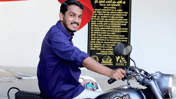 ഇടതുപക്ഷത്തിനൊപ്പം