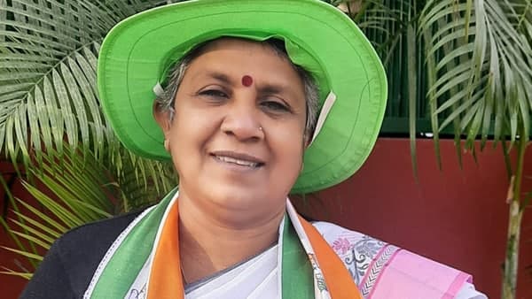പാര്ട്ടി വിട്ടവര്