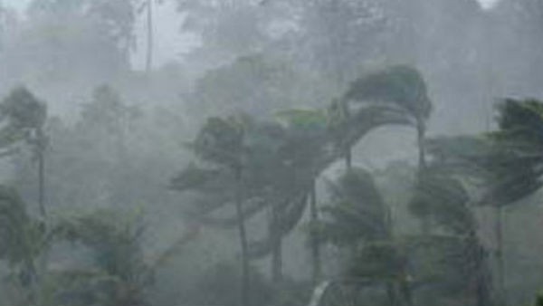 തുടർന്ന് വടക്ക് ഭാഗത്തേക്ക് തിരിഞ്ഞ്
