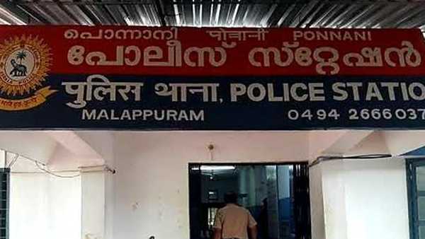 സ്റ്റേഷനിലും എസ്ഐയുടെ അതിക്രമം
