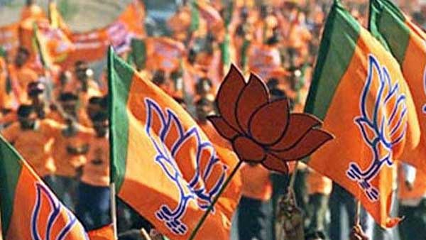 സർവേ പറയുന്നത് അനുസരിച്ച്, ഉത്തർപ്രദേശിൽ 2022 ലെ