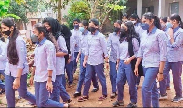 ജെന്ഡര് ന്യൂട്രല് യൂണിഫോം പദ്ധതി