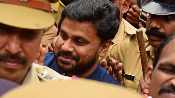 യു ഡി എഫ് ഭരിക്കുന്ന ആലുവ നഗരസഭ ഈയിടെ