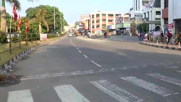 പണ്ട് കോഴിയെ വിരിയിക്കുമ്പോൾ കുറേ എണ്ണത്തെ