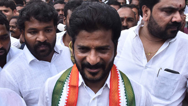 മേദക്, മഹ്ബൂബ് നഗർ ജില്ലകളിലെ ടിആർഎസിന്