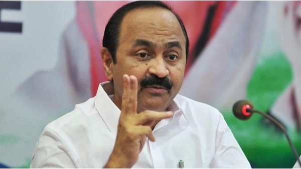 ''പാലം കടക്കുവോളം നാരായണ പാലം കടന്നാല് കൂരായണ!''