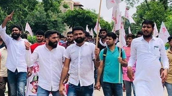 വിദ്യാർത്ഥി രാഷ്ട്രീയം നിരവധി രാഷ്ട്രീയ നേതാക്കളെ