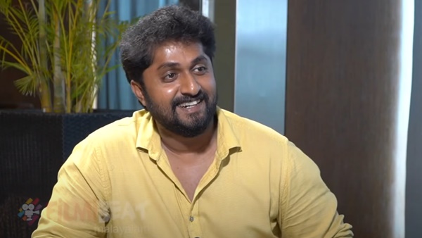 ഞാൻ ഈ രീതിയിൽ തന്നെ പോട്ടെ