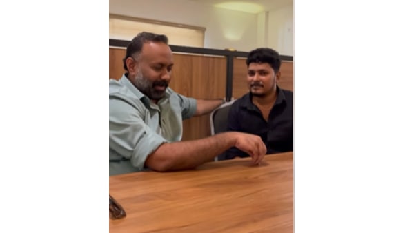 ഒമർ യുവാവിന് പണം നൽകണമെന്നായിരുന്നു