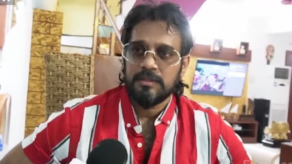 എനിക്കും മകളെ കാണണമെന്ന്